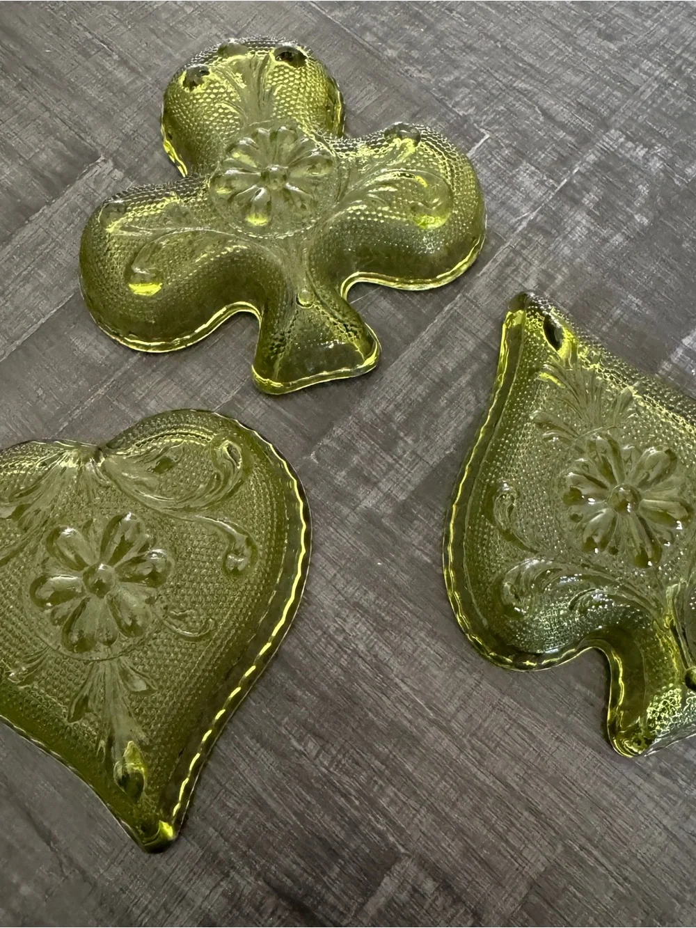 Vintage Indiana Glass Tiara Green Trinket Nut Dish Ashtray Heart Club Spade